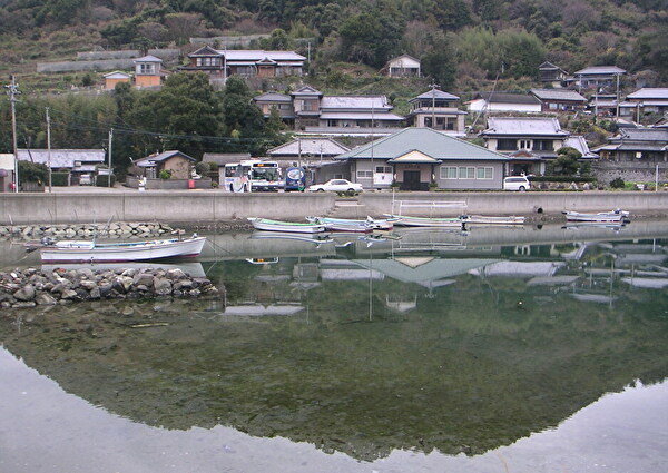 050-1.jpg